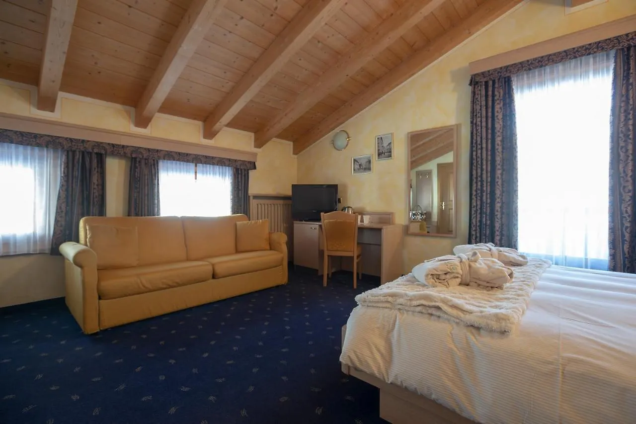 Mont Chalet Nevada - Hotel & Spa Livigno 4*,  Italy