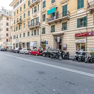 https://il-mondo-in-una-stanza.hotelitalianriviera.com