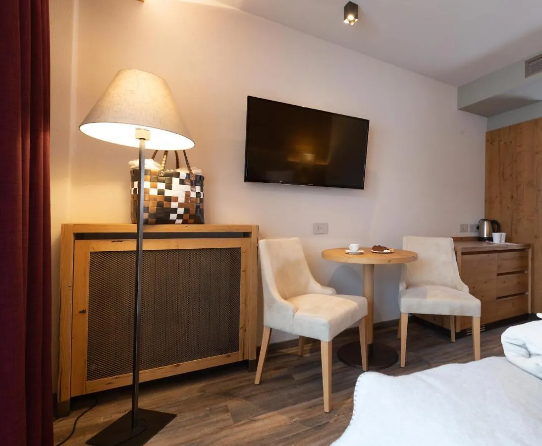 Mont Chalet Nevada - Hotel & Spa Livigno 4*,  Italy
